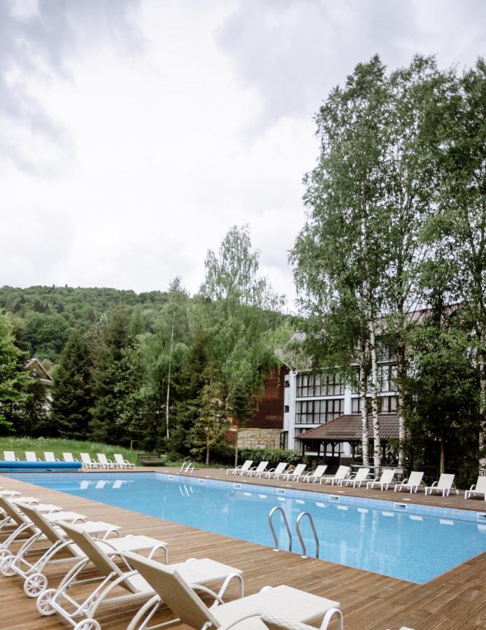 Yaremche Club Hotel Екстериор снимка