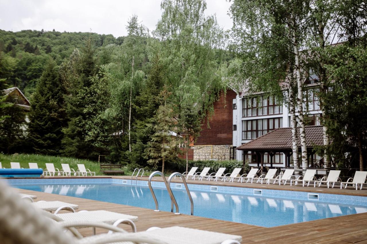 Yaremche Club Hotel Екстериор снимка