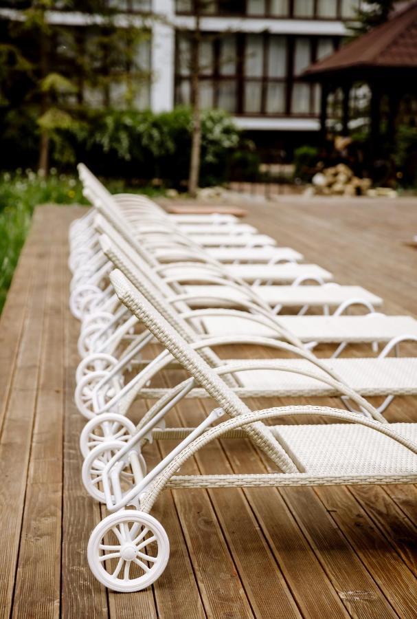 Yaremche Club Hotel Екстериор снимка