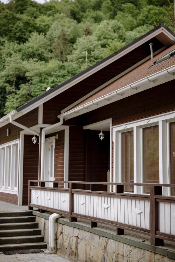 Yaremche Club Hotel Екстериор снимка