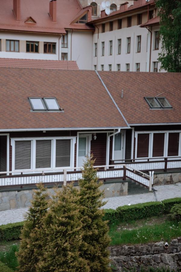 Yaremche Club Hotel Екстериор снимка
