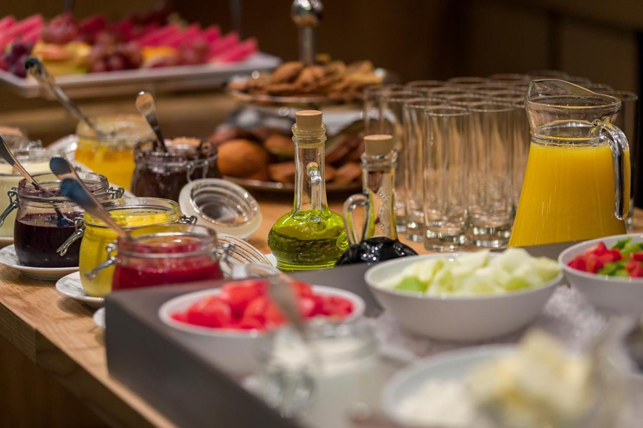 Yaremche Club Hotel Екстериор снимка