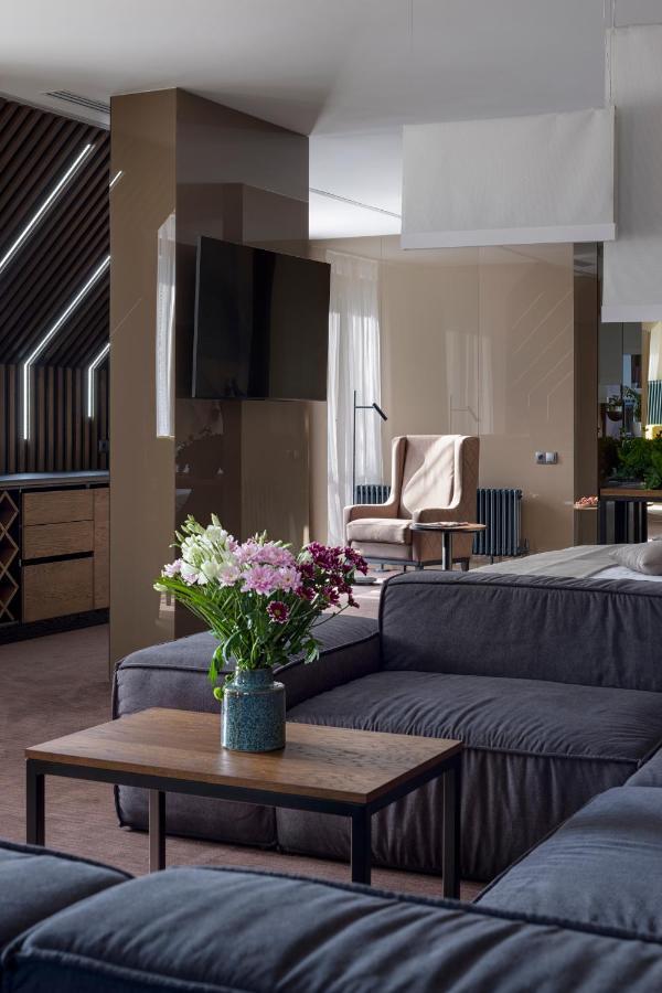 Yaremche Club Hotel Екстериор снимка