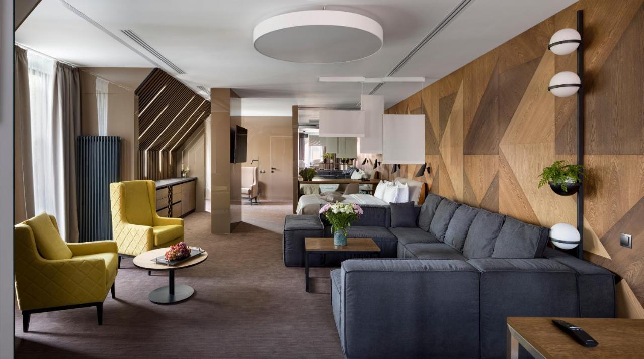 Yaremche Club Hotel Екстериор снимка